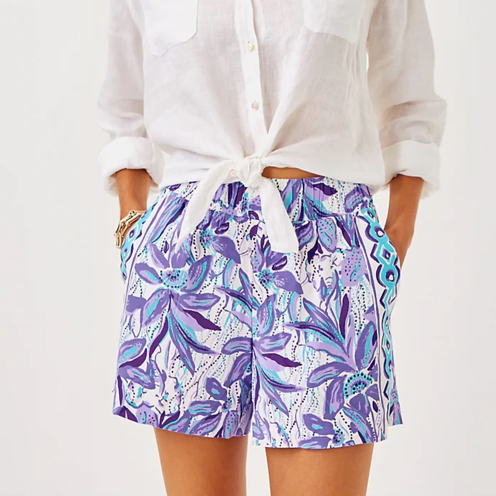 Lilly Pulitzer pull-on stretch shorts